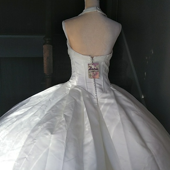 Size 8 My Fair Bride Ivory Wedding Dress - Picture 12 of 15